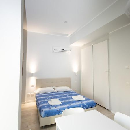Monviso Modern - Exclusive Apartment Milan Exterior photo
