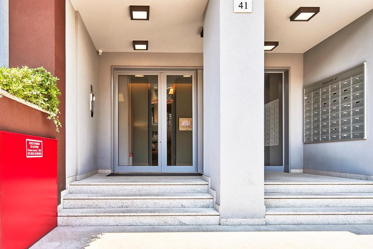 Monviso Modern - Exclusive Apartment Milan Exterior photo